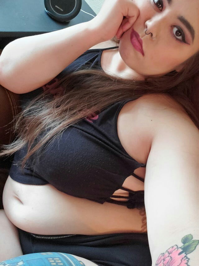 usamnjena sexy i Erotična debeljucaa