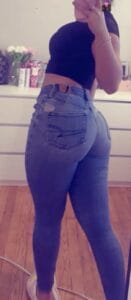 Seksi zgodna devojka